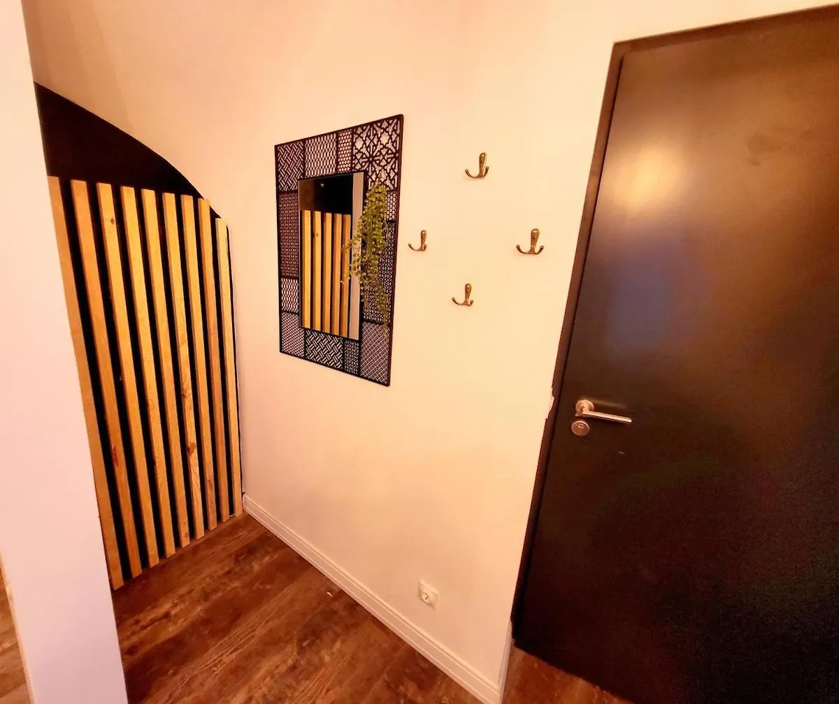לורדה Le Bartayres 1 T3 En Souplex, Terrasse, Centrale צרפת